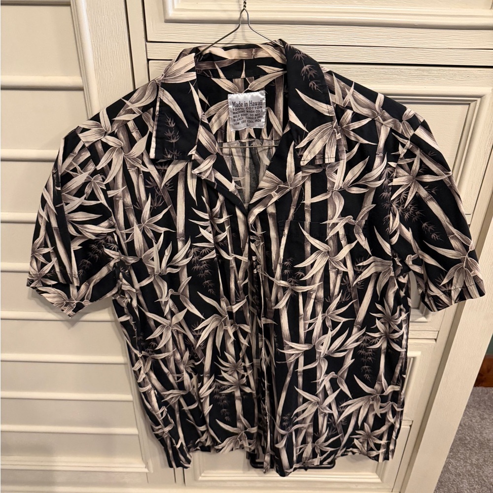 Men's Black and White Bamboo Print Casual Shirt